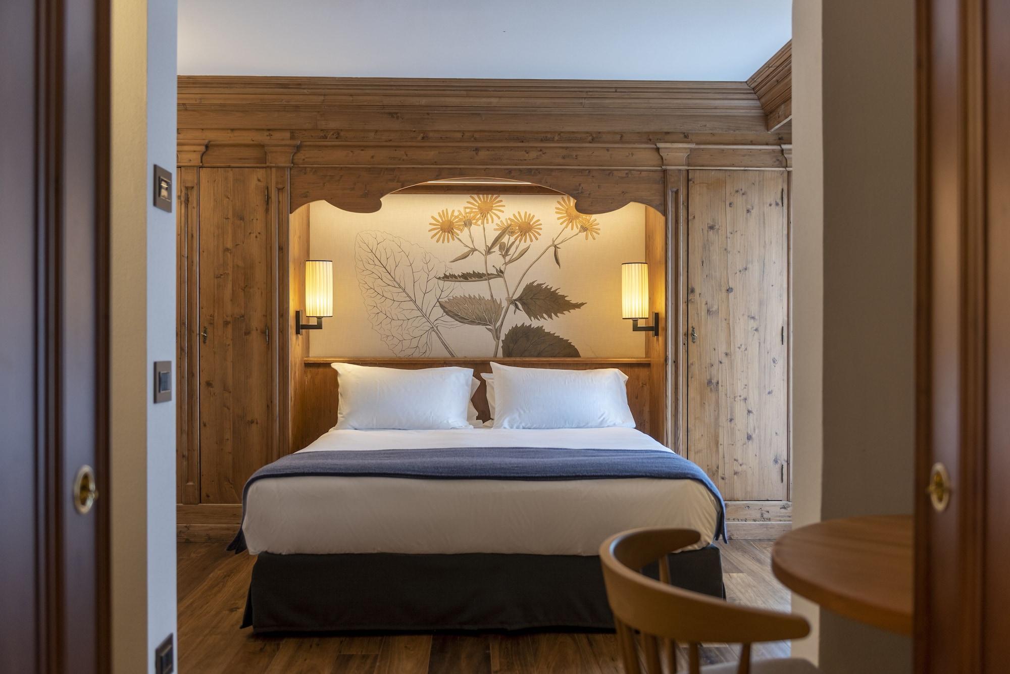 Faloria Mountain Spa Resort Cortina d'Ampezzo Exterior photo